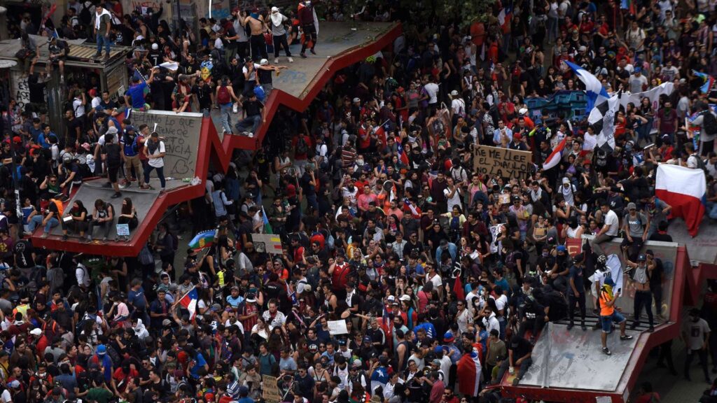 Şili'de hükümet karşıtı protestolar